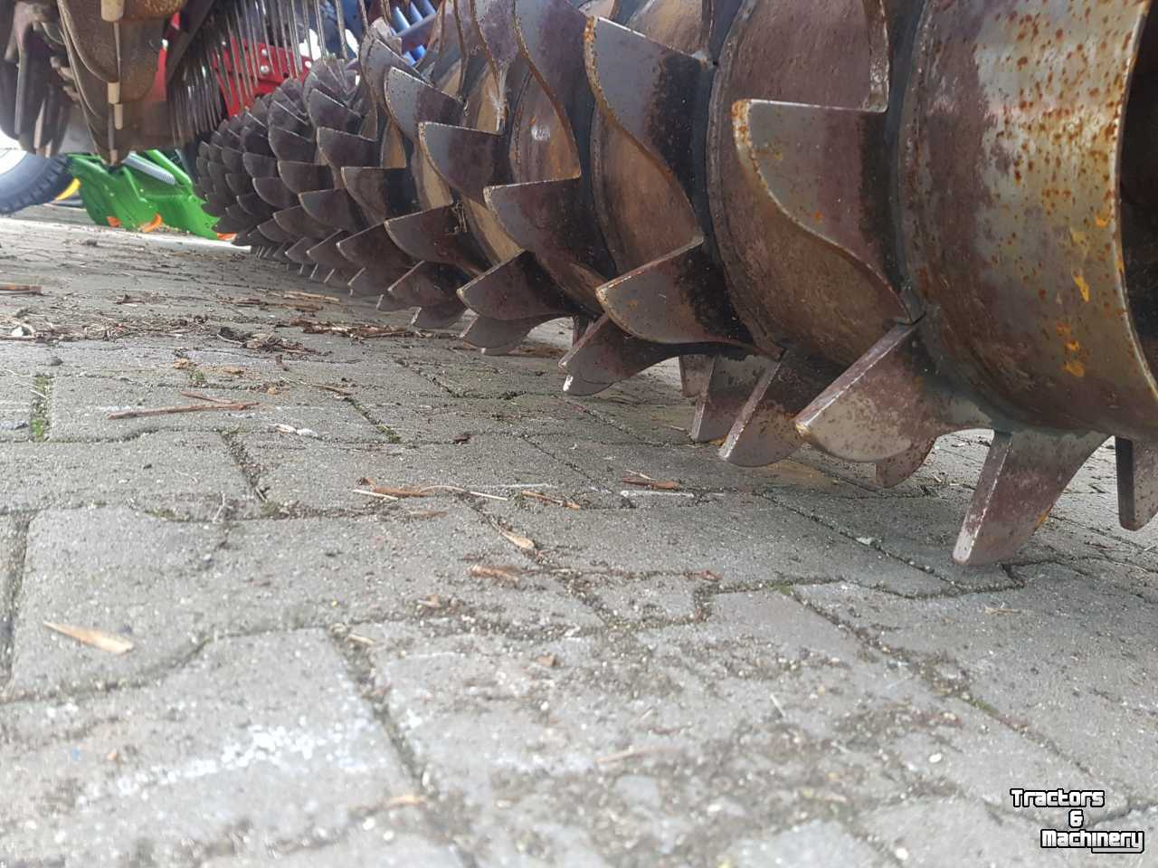 Rotary Harrow Tulip Tulip 300-35 rotorkopeg - Apollo DR zaaimanchine