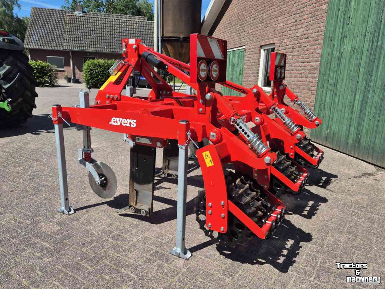 Meadow aerator Evers WBG-3 graslandwoeler beluchter demo