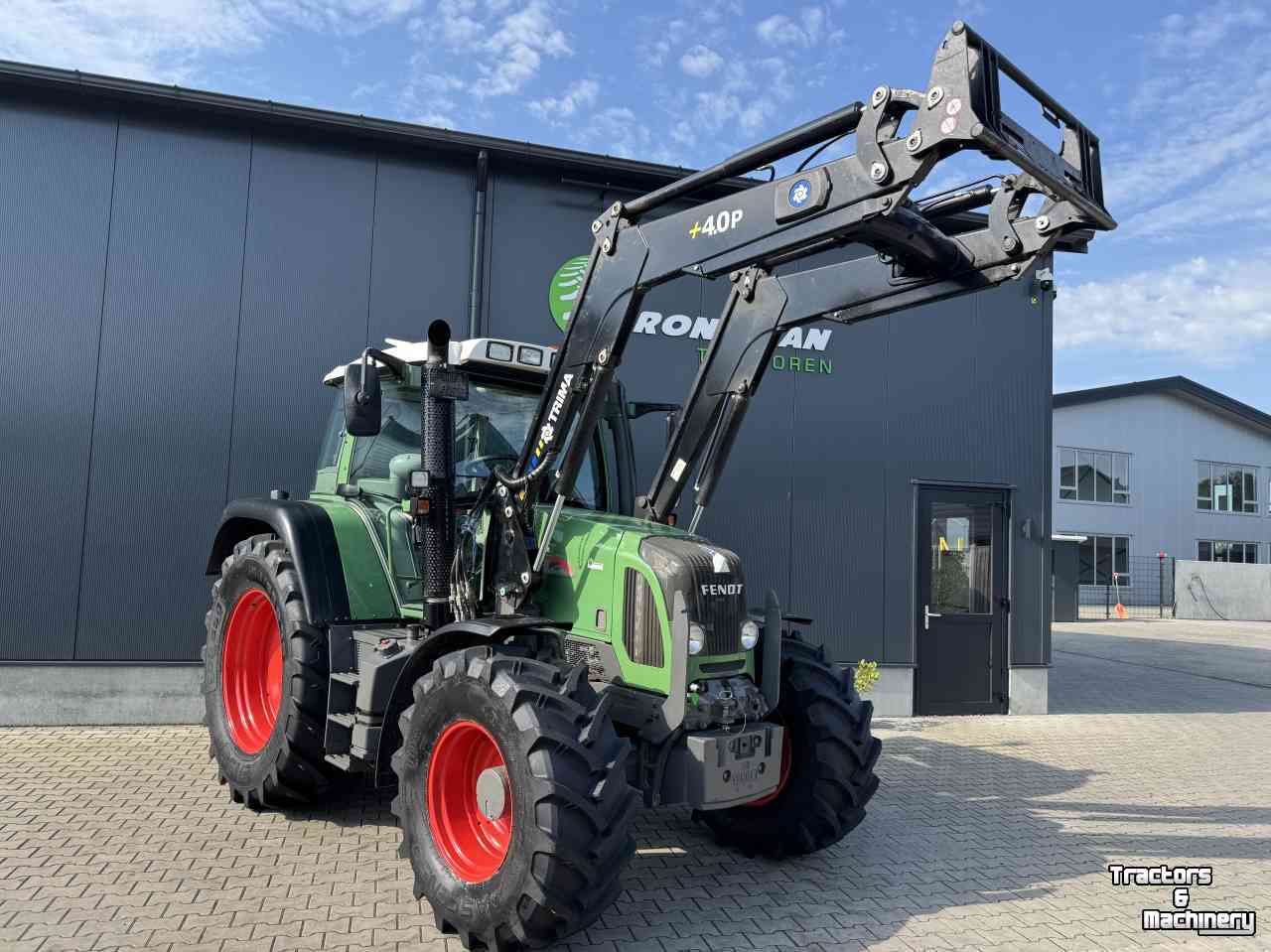 Tractor Fendt 412 Vario TMS