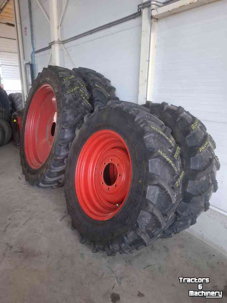Wheels, Tyres, Rims & Dual spacers  380/90R46  380/85R30  14.9R46 14.9R30