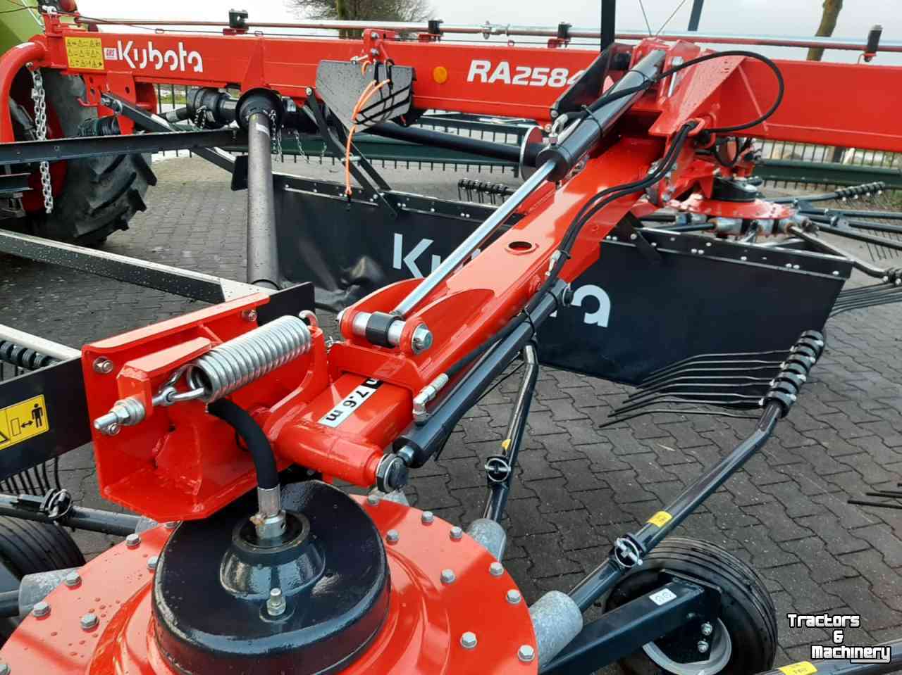 Rake Kubota RA2584 dubbele hark