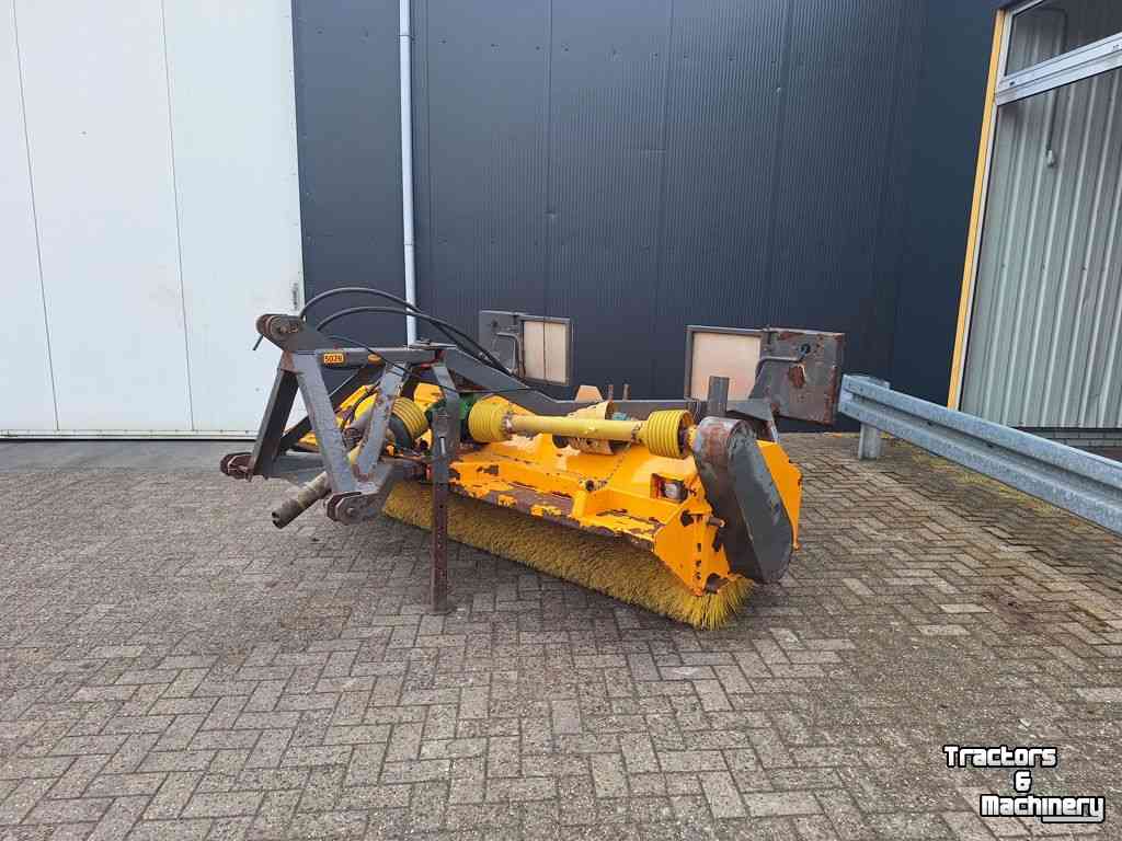 Sweeper Holaras Turbo A-250 Veegmachine