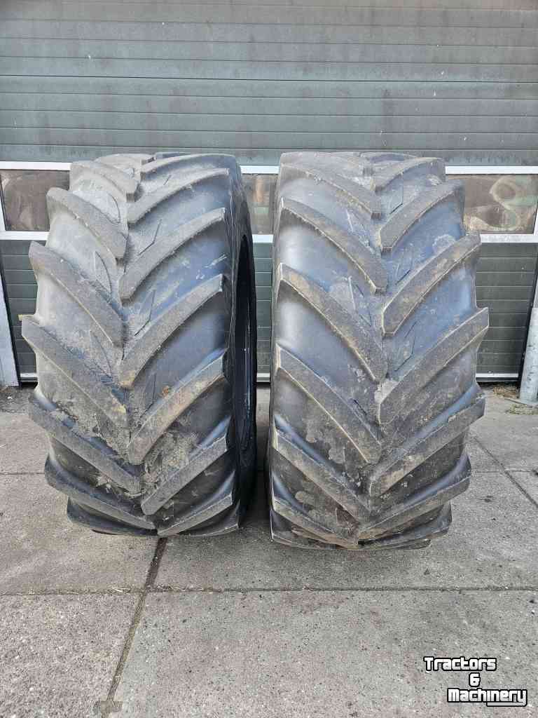 Wheels, Tyres, Rims & Dual spacers Michelin 710/60R42 Xeobib. 30 mm!
