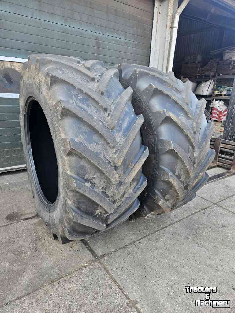 Wheels, Tyres, Rims & Dual spacers Michelin 710/60R42 Xeobib. 30 mm!