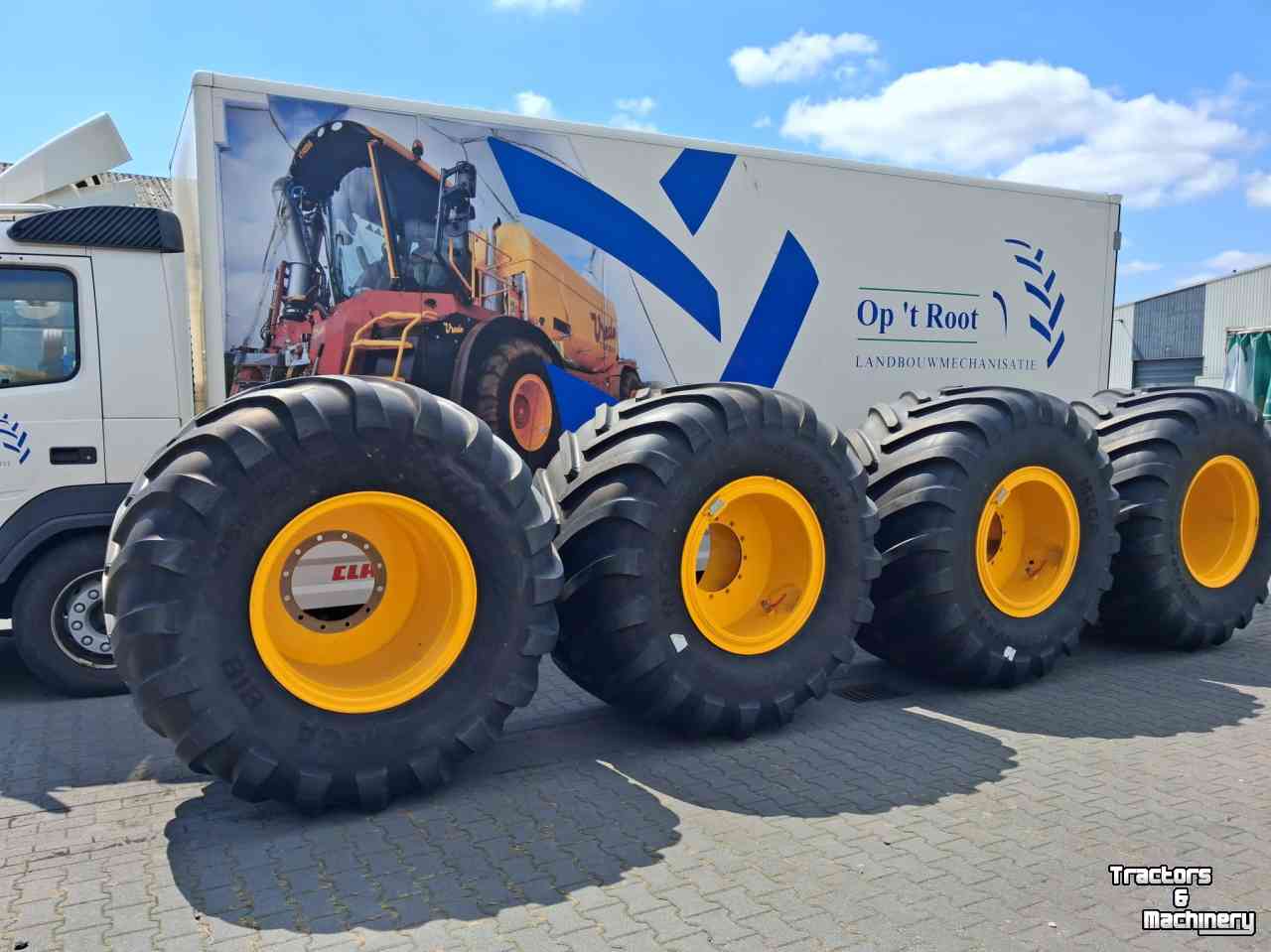 Wheels, Tyres, Rims & Dual spacers Michelin Mega X Bib 1050/50R32