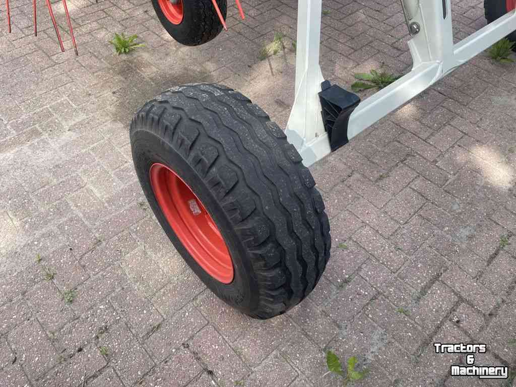 Rake Claas Volto 1300 T
