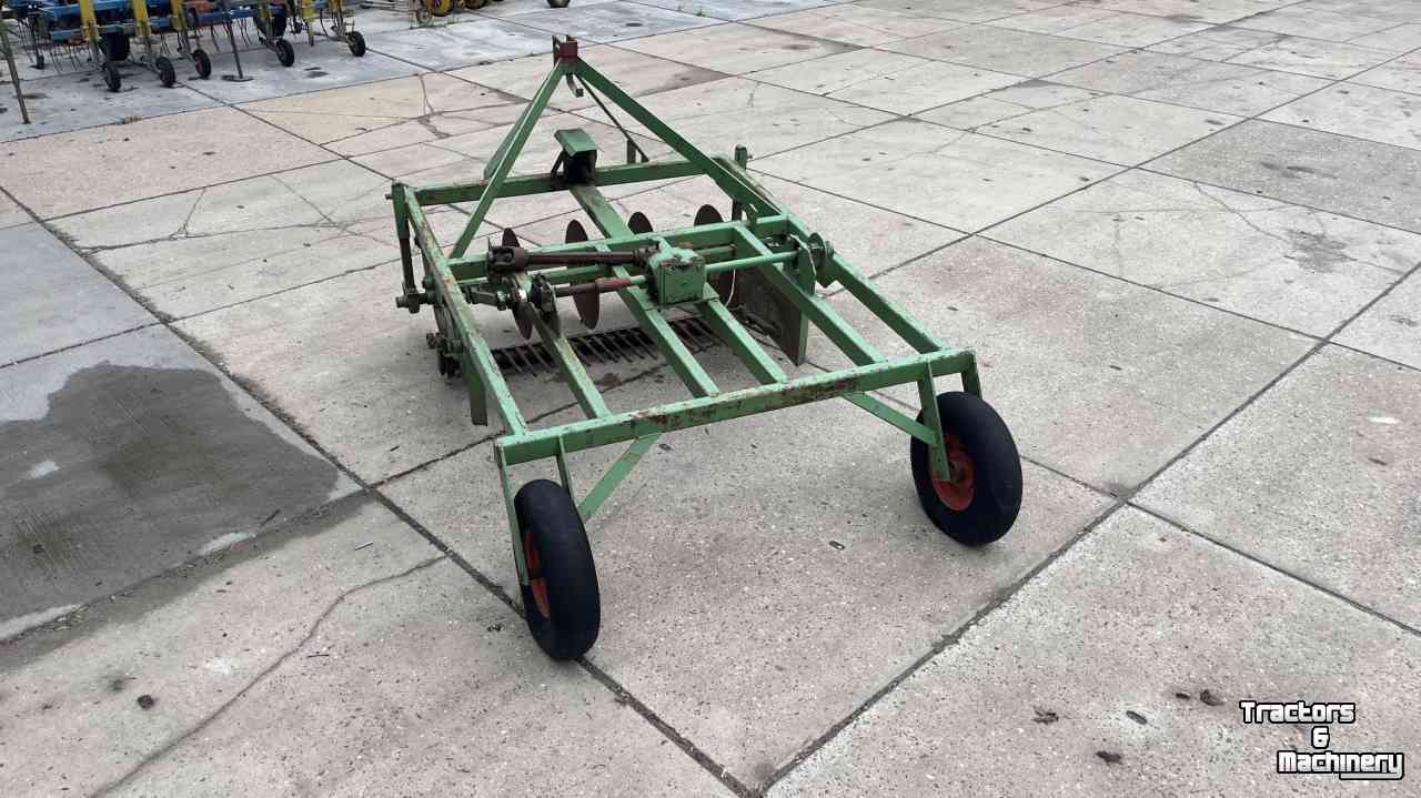 Other harvesters and accessories Basrijs Lichter aardbeien