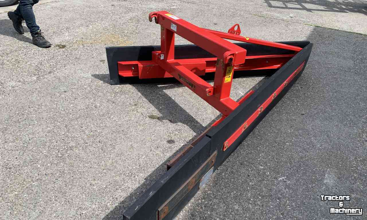Manure scraper Kemp V-Schuif