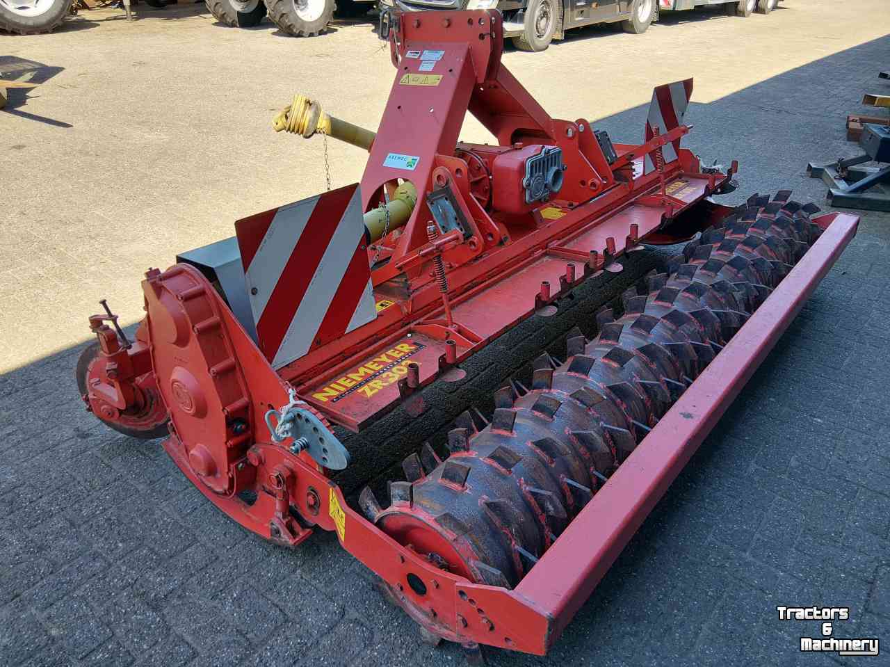 Rotary Tiller Niemeyer ZR 303 Grondfrees 3 meter breed  met pakkerwals