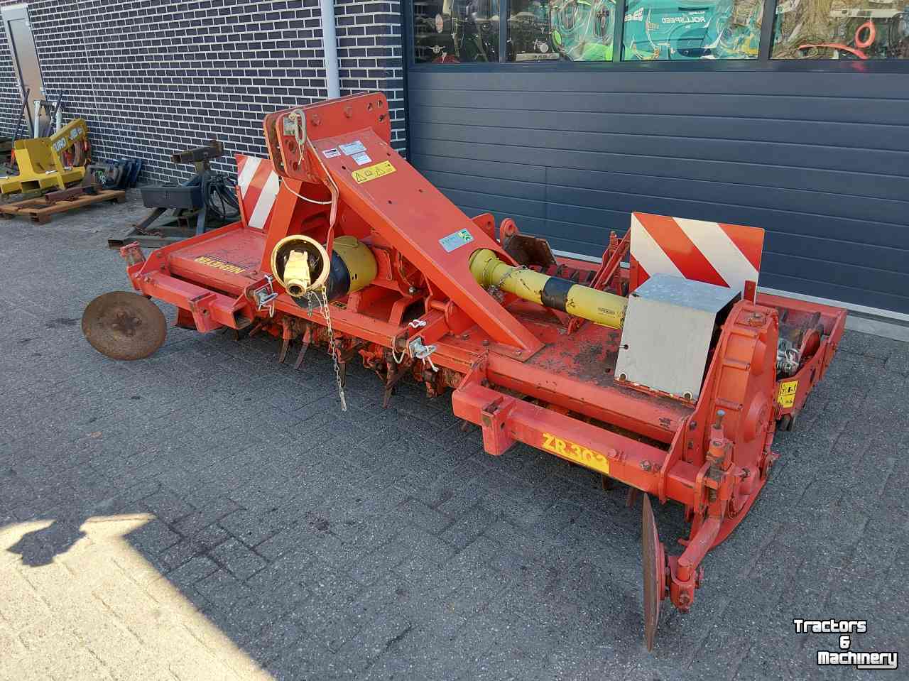 Rotary Tiller Niemeyer ZR 303 Grondfrees 3 meter breed  met pakkerwals