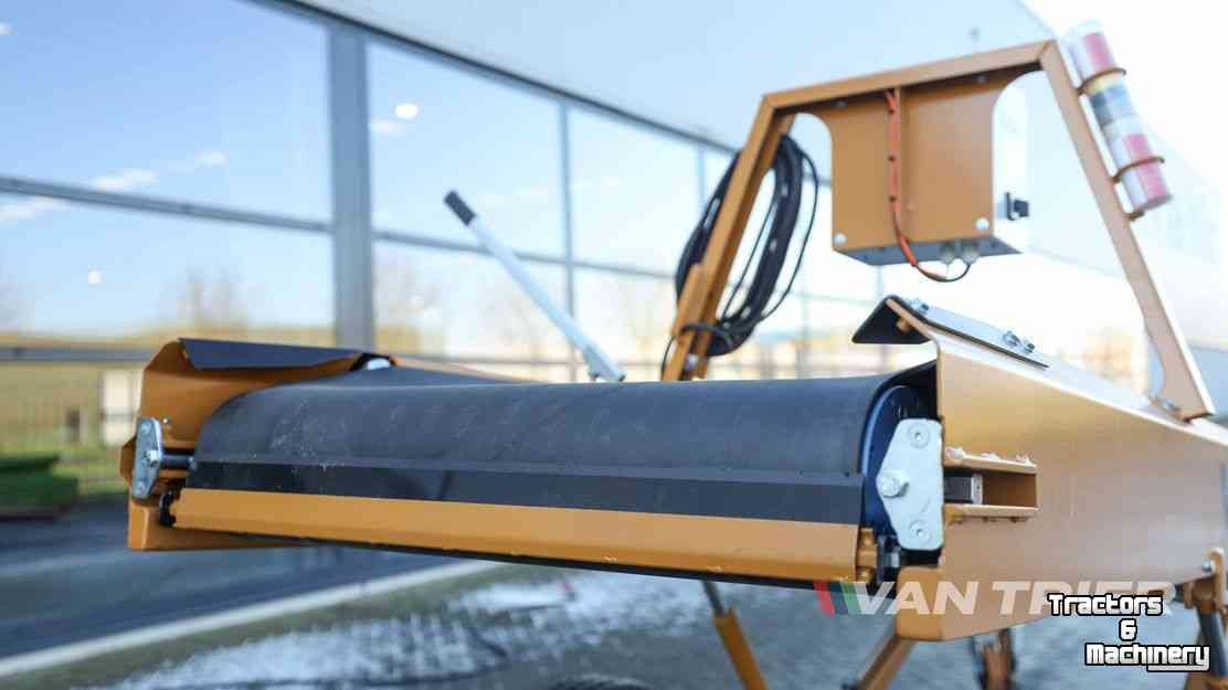 Conveyor Van Trier 5-80 Doorvoerband / Transporteur