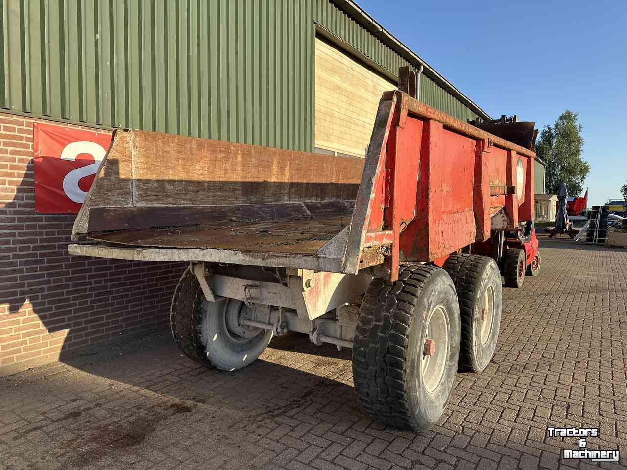 Earth- / Sand-dumper Beco Kipper