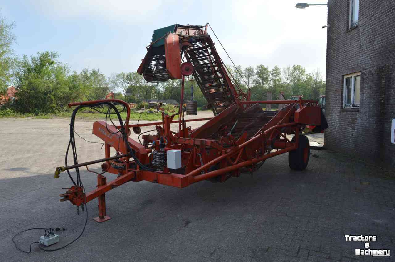 Potato harvester  DL2