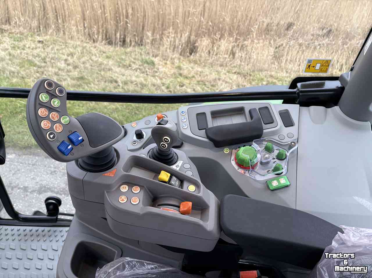Tractor Deutz-Fahr 6125C TTV MY25 Diamondcare 5 jaar/10.000 uur