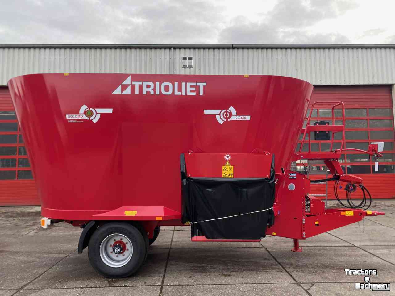 Vertical feed mixer Trioliet Solomix 2-2400 Shifttronic voermengwagen