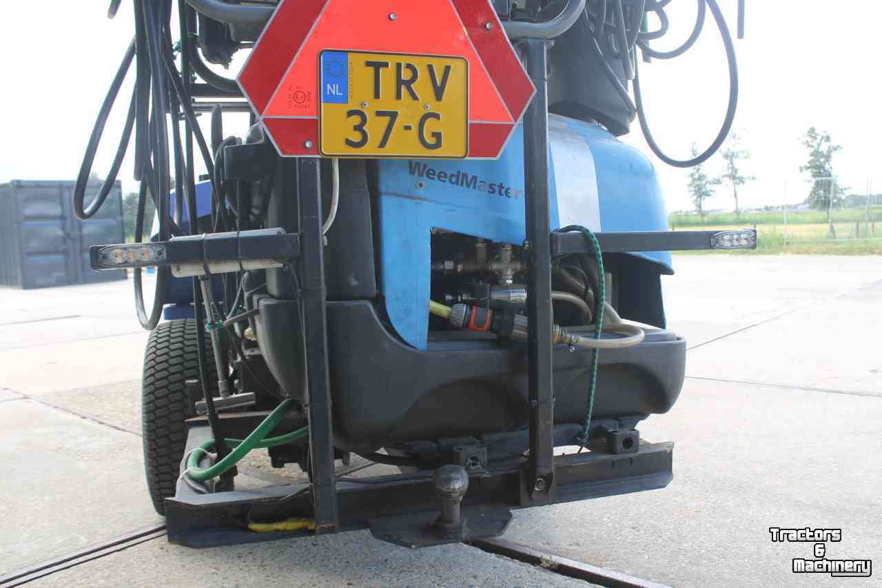 Horticultural Tractors Iseki SXG216H diesel hydrostaat minitrekker met Weedmaster onkruidkoker heetwatermachine