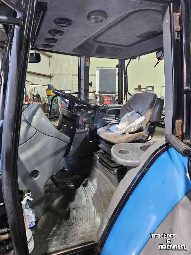 Tractor New Holland TS100 met voorlader, fronthef en pto