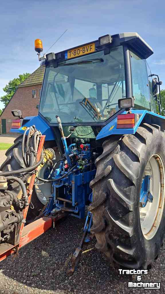 Tractor New Holland 7740