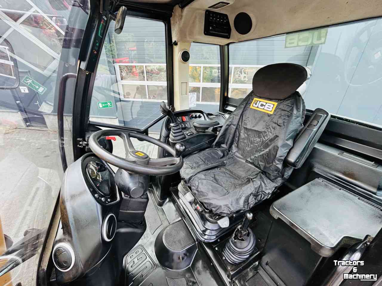 Telehandler JCB TM 320 verreiker