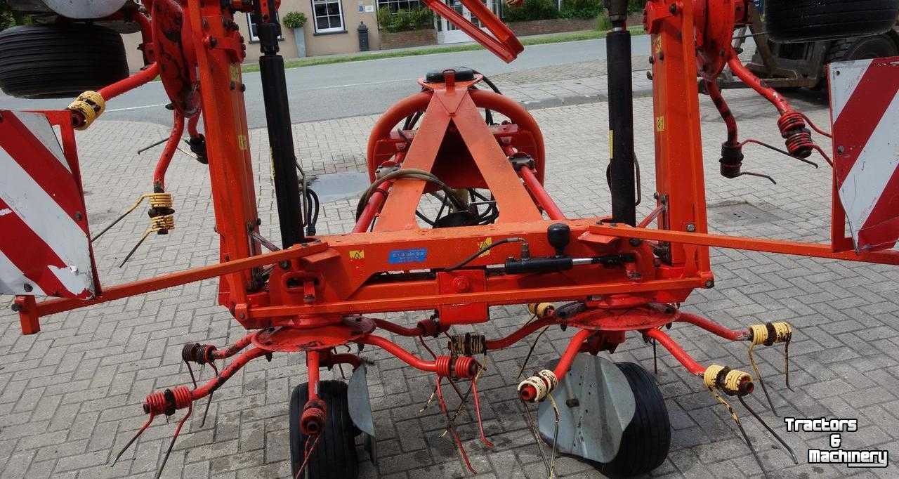 Tedder Niemeyer HR 905 DH Schudder