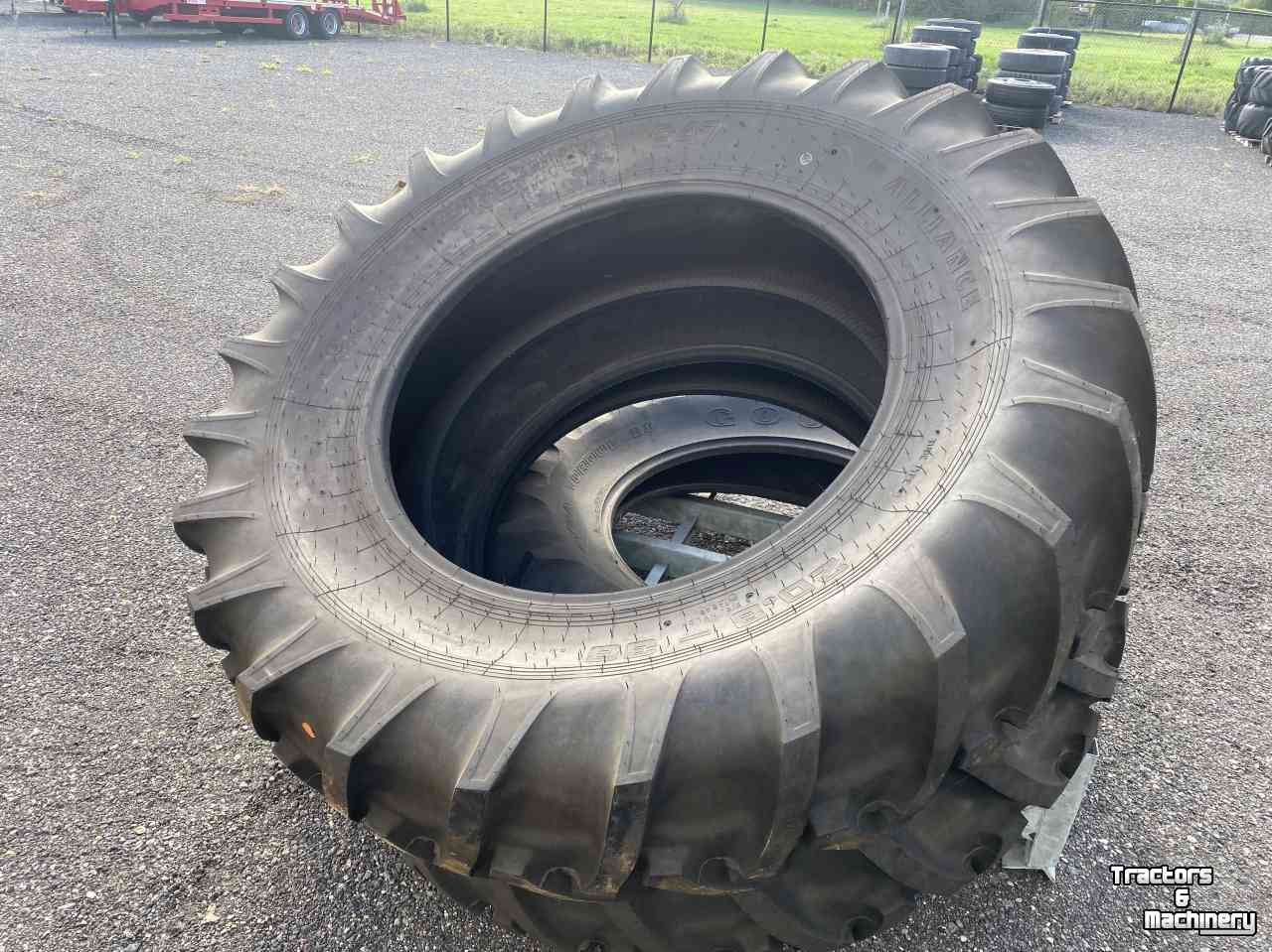 Wheels, Tyres, Rims & Dual spacers Alliance 20.8-38 USA profiel 20.8R38 nieuw