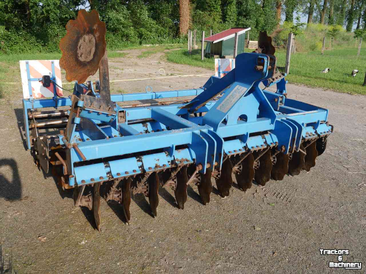 Disc harrow  Agroland Titanum 300