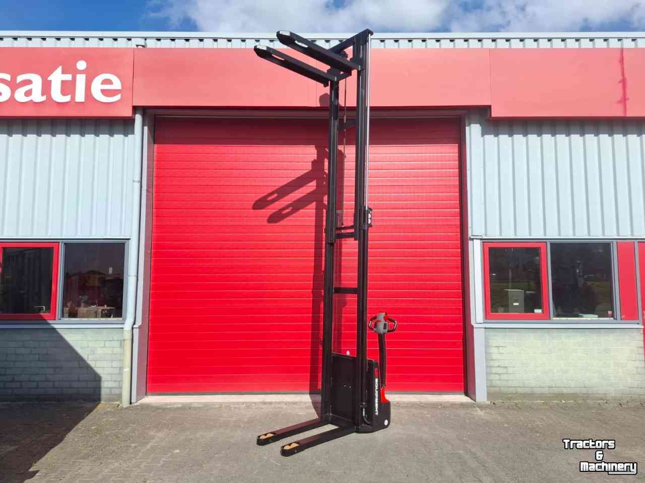 Electrical pallettruck EP Equipment ESA-121 stapelaar 4200 mm