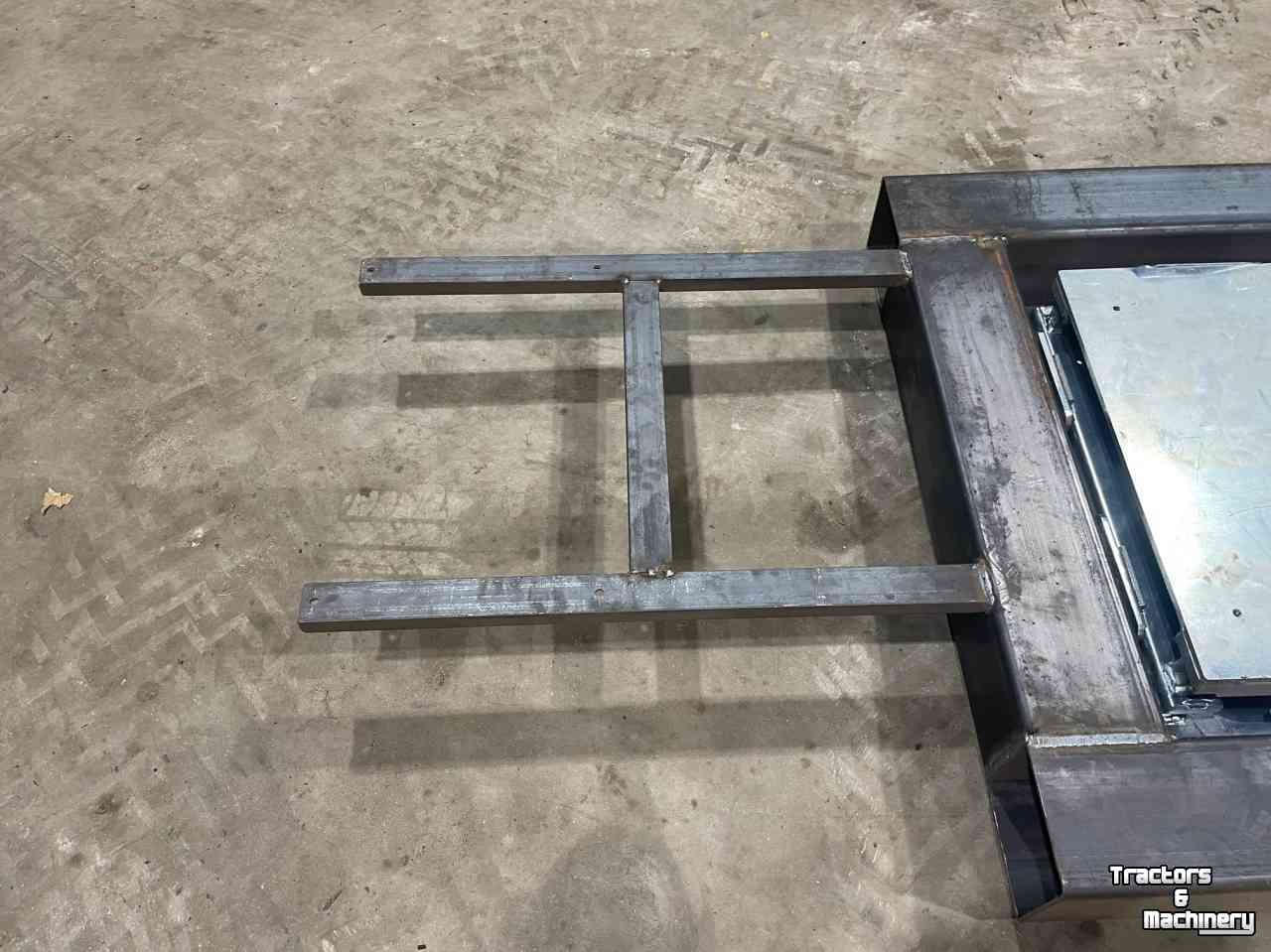 Other machines and accessories for the workshop and yard  Frame voor spellingsdetector  VLTWPD9152