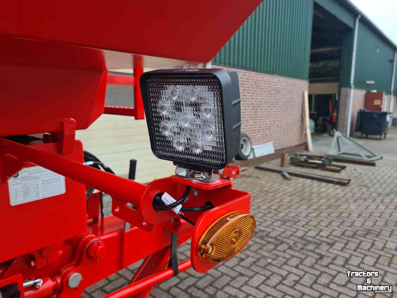 Earth- / Sand-dumper Beco Maxxim 240 XL