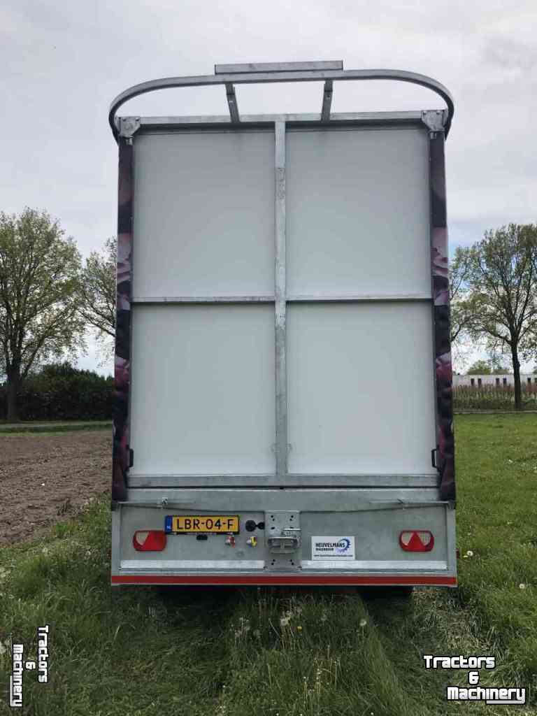 Sailcloth wagon / Harvester wagon Heuvelmans Oogstwagens en Zeilwagens