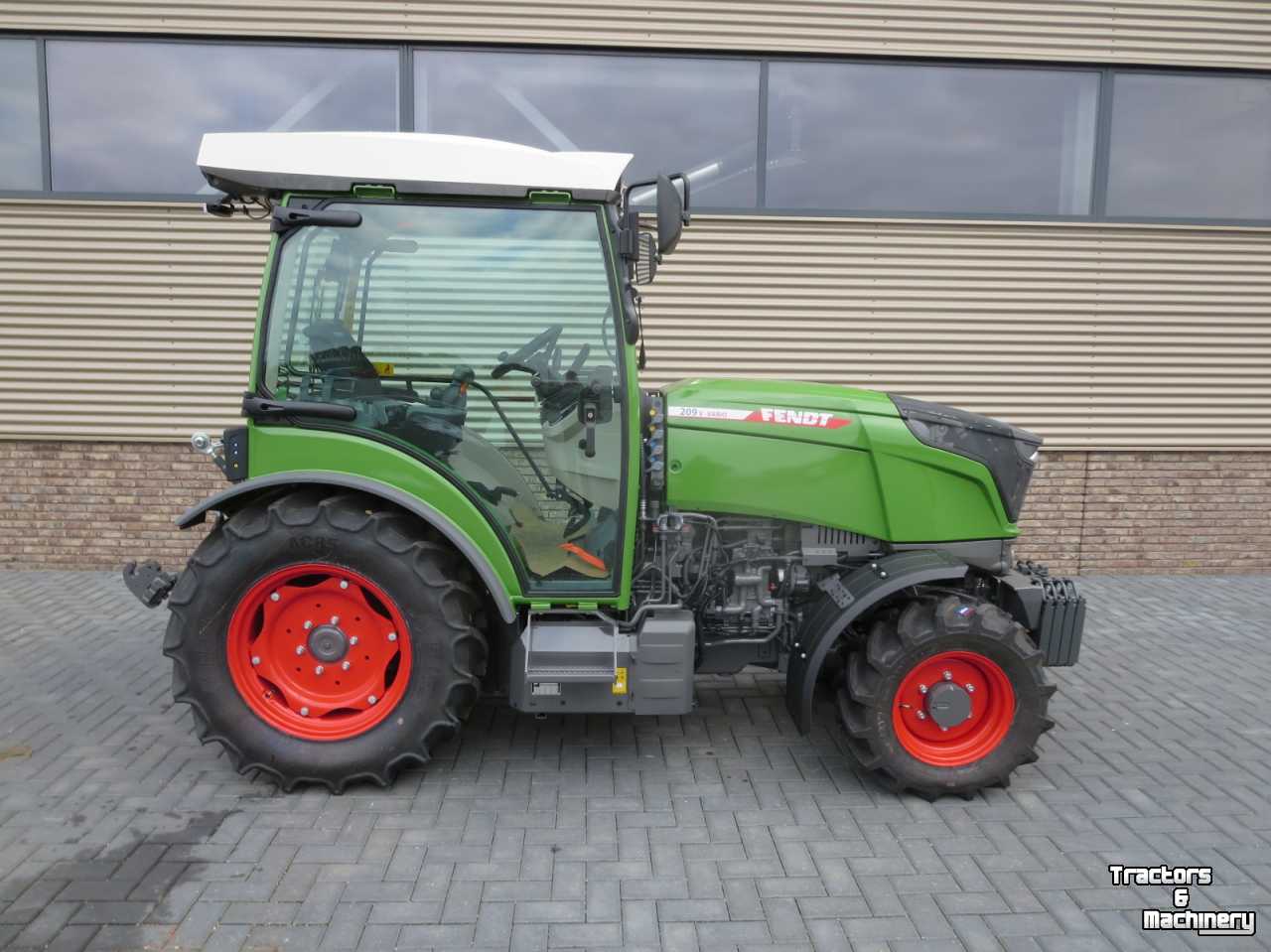 Small-track Tractor Fendt 209va vario gen3  210-211