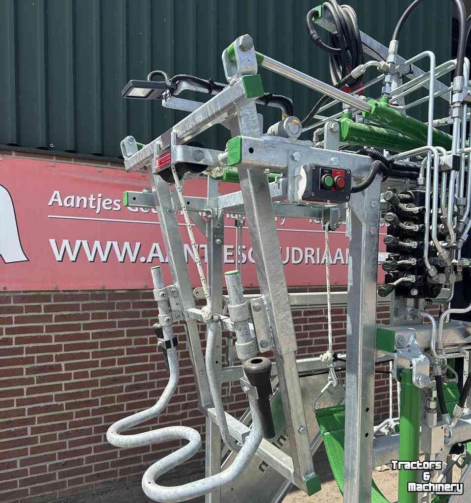 Claw treatment crush  Henken Klauwbekapbox  L Hydra Nieuw