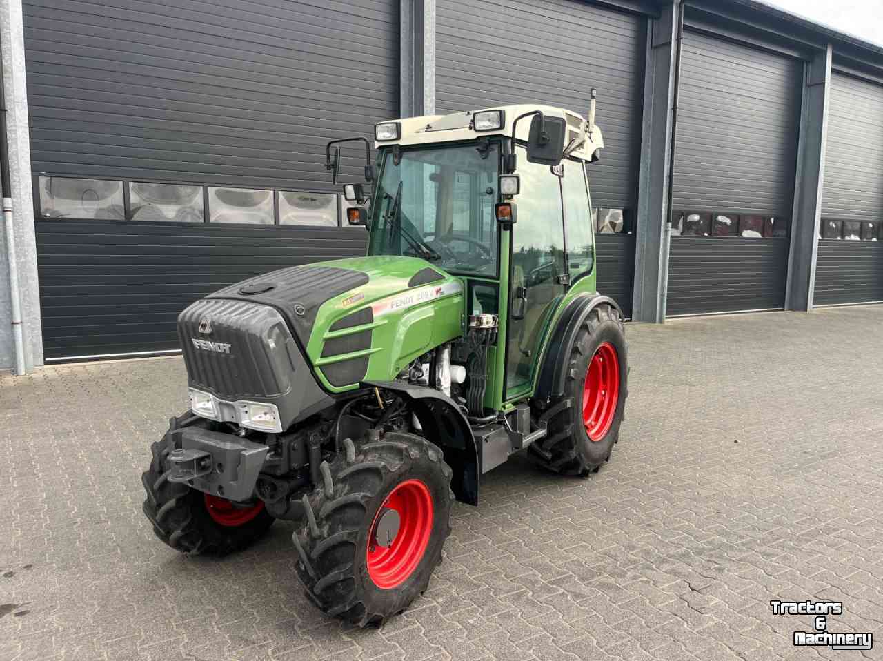 Tractor Fendt 209 V