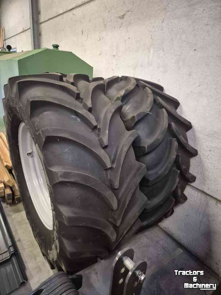 Wheels, Tyres, Rims & Dual spacers  600/65R34  + 710/75R42