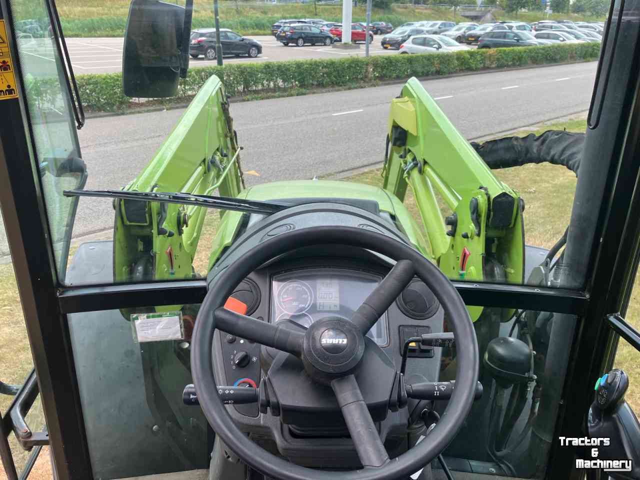 Tractor Claas AXOS 320 CX