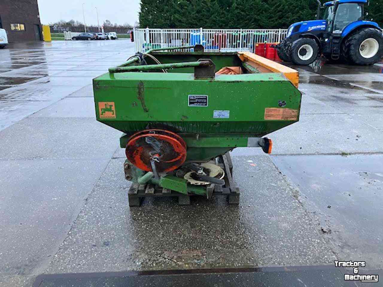 Fertilizer spreader Amazone ZA-U1500