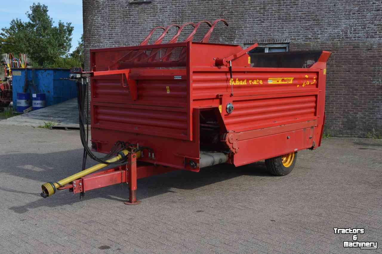 Silage-block distribution wagon Schuitemaker 30s