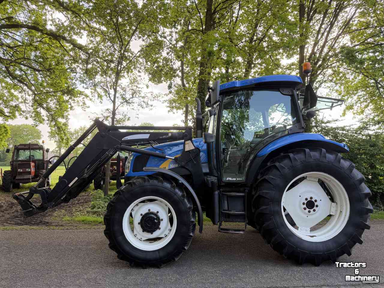 Tractor New Holland TS100A