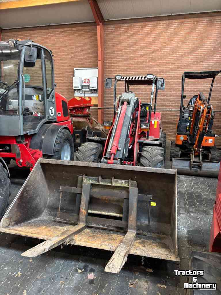 Wheelloader Thaler 4061 TA Kniklader