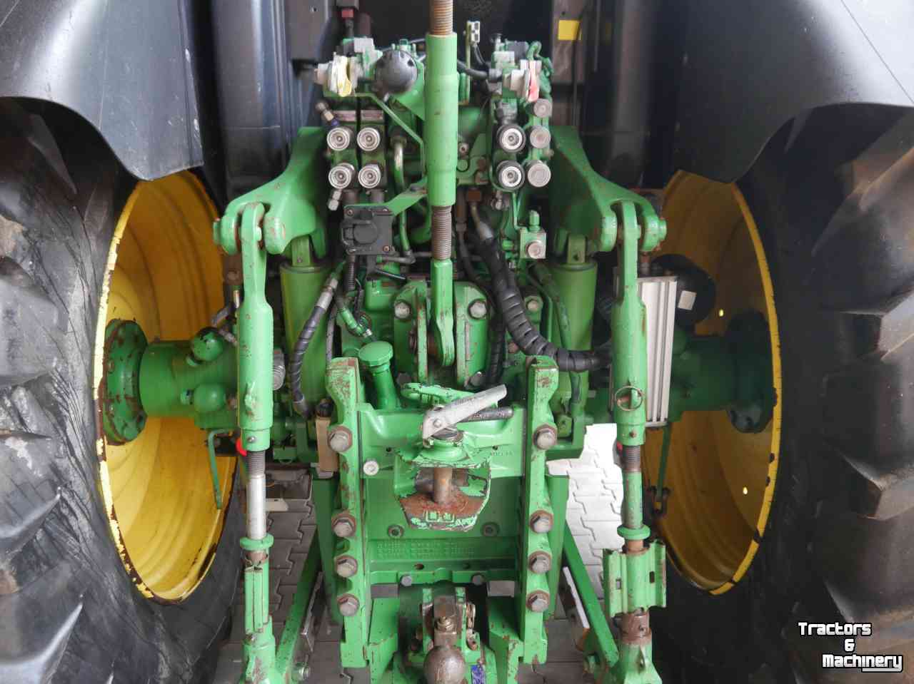 Tractor John Deere 6140R AP F-PTO lucht