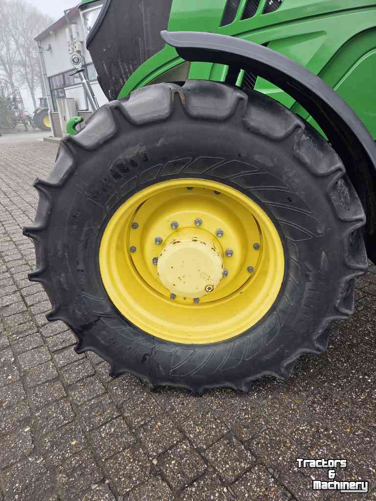 Tractor John Deere 6155M