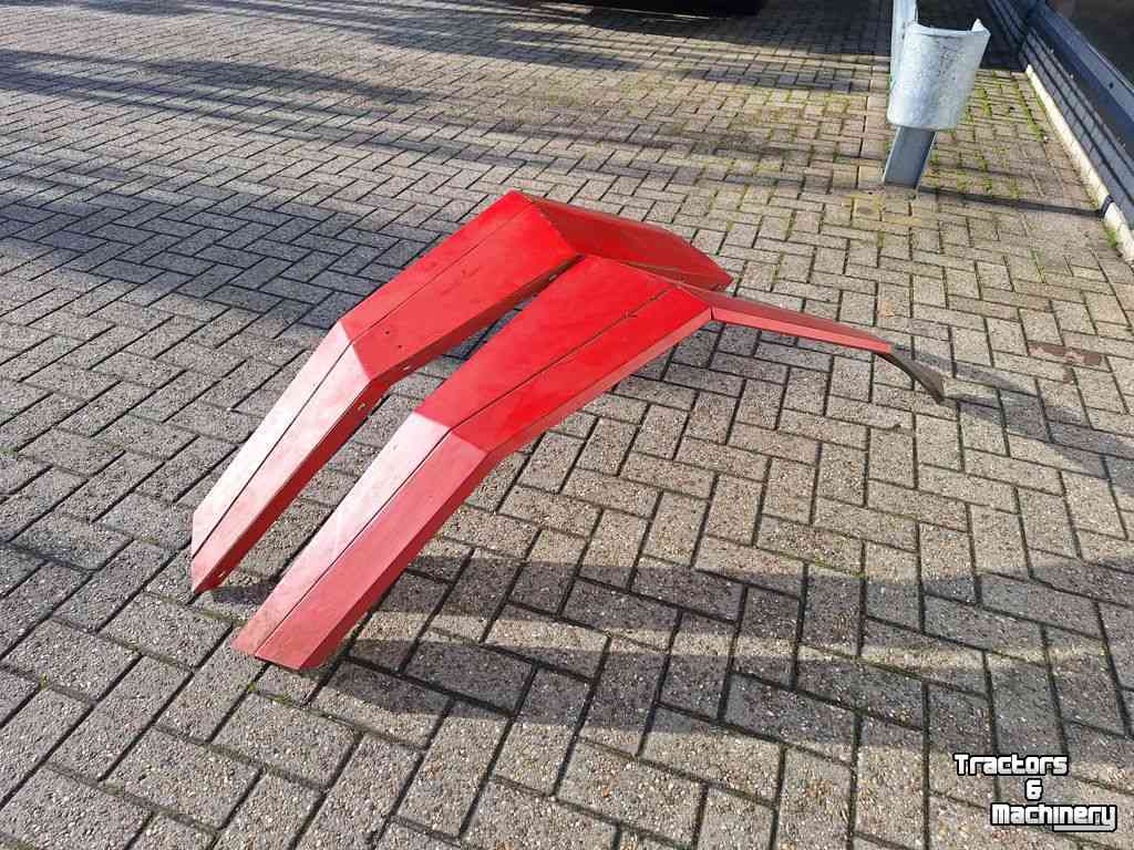 Used parts for tractors Massey Ferguson SPATBORDEN MF 3000-SERIE
