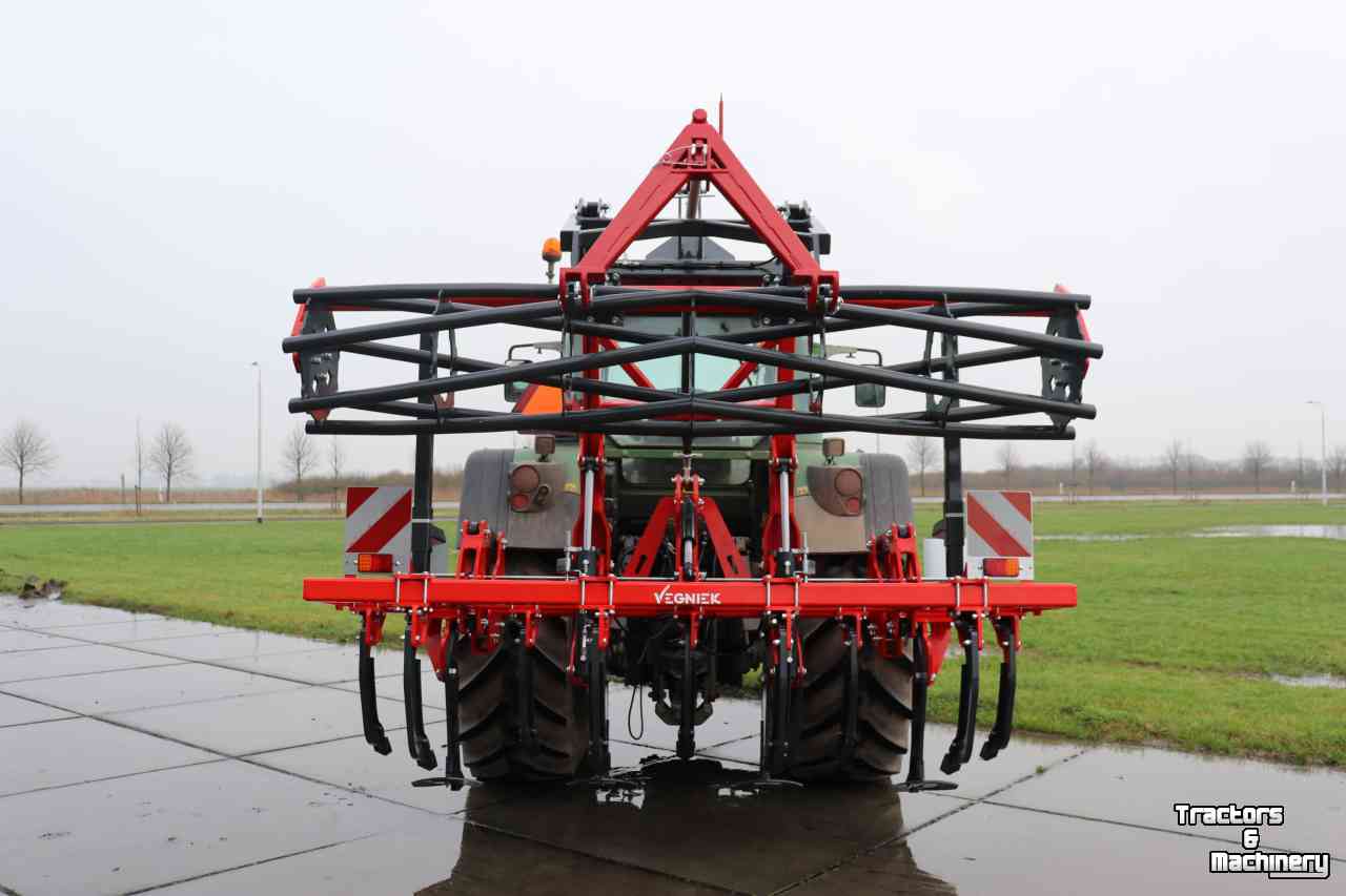 Seedbed combination Vegniek CombiMaster 300 bodembeluchter, cultivator, zaaibedbereider