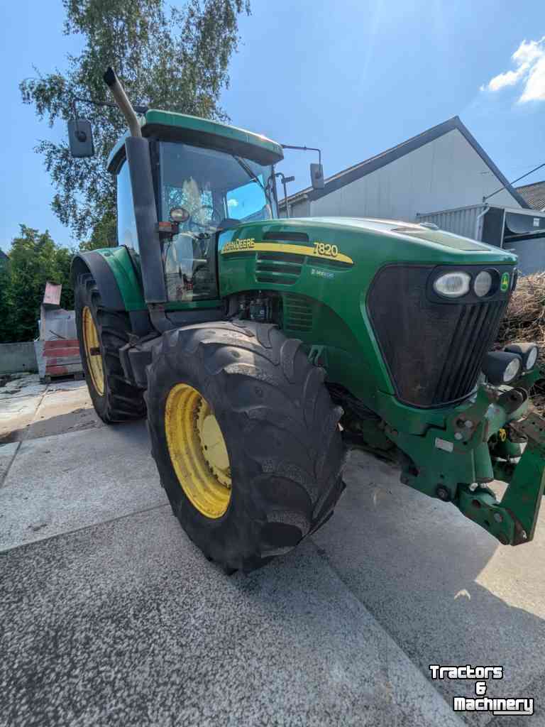 Tractor John Deere 7820