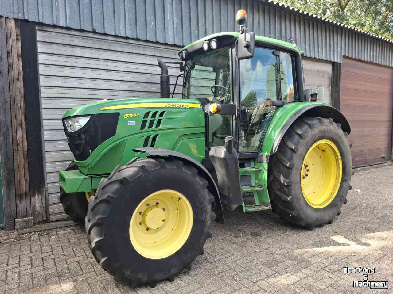 Tractor John Deere 6115M tractor trekker 6115 M