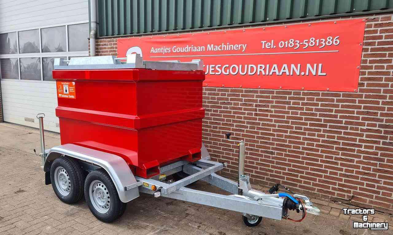 Other agricultural transport equipment and accessories  Snelverkeer tankwagen geremd - IBC op tandemas