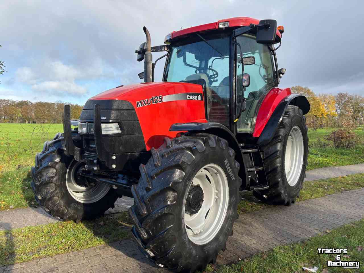 Tractor Case-IH MXU 125