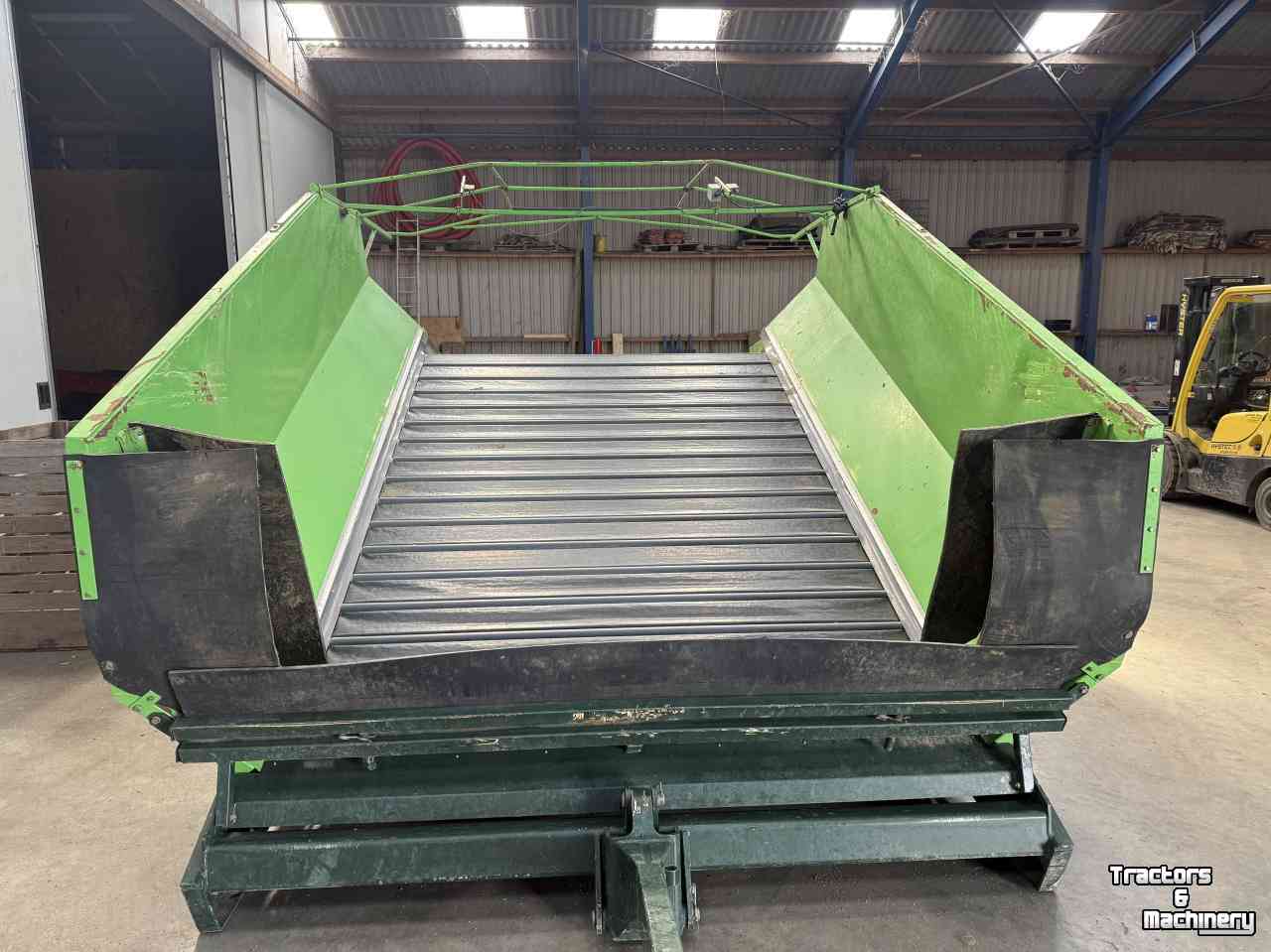 Receiving hopper Miedema SB 851 RZ