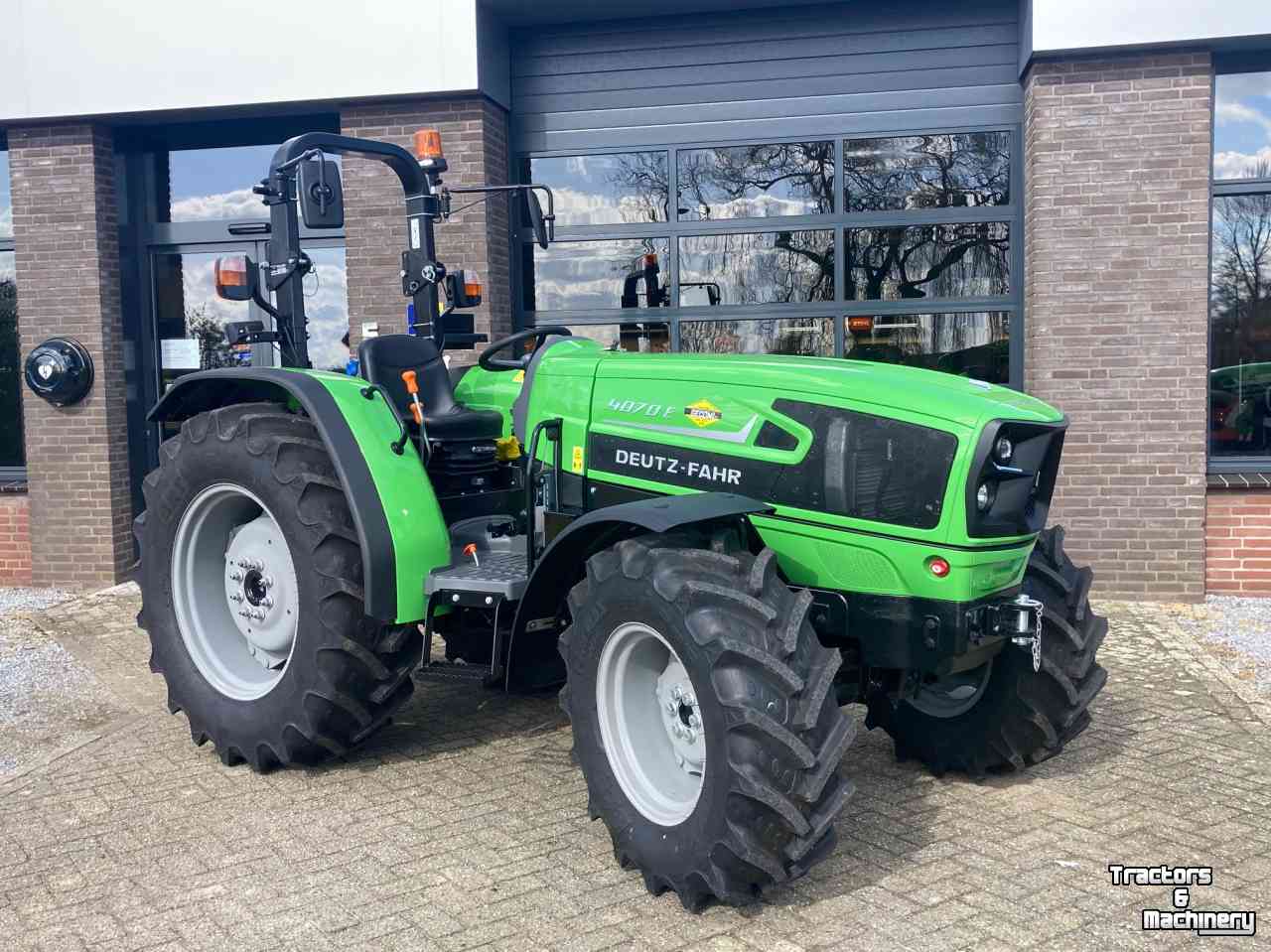 Tractor Deutz-Fahr 4070E Stage5 Cash Back 2.500,- euro actie