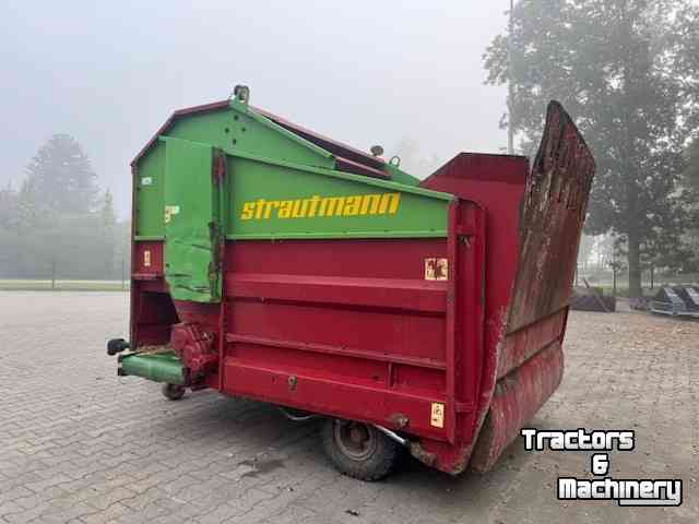 Silage-block distribution wagon Strautmann Strautmann UBVW blokkenwagen doseerwagen